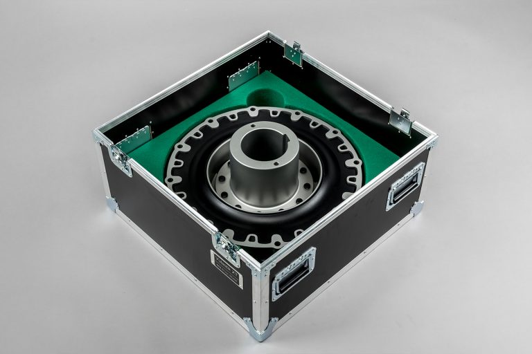 sichere-transportkiste-fuer-messemodelle